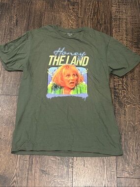Haus of Browne- Sylvia Browne Inspired “Honey The Land” Graphic T-shirt